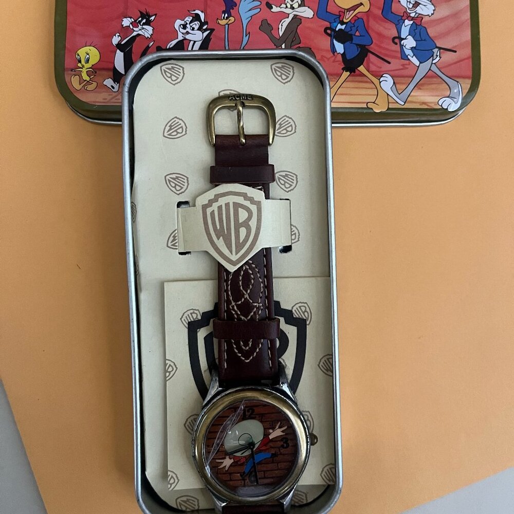 FOSSIL limited edition Warner Bros watch with Yosemite Sam